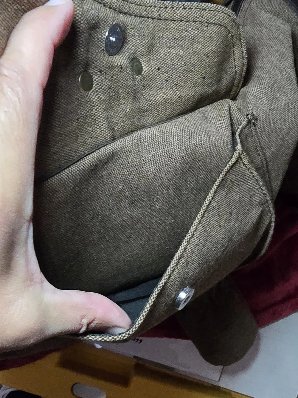 Novelty Khaki Brown Canvas Horse-Shaped Crossbody Bag